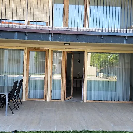 Novi Vino Appartement *