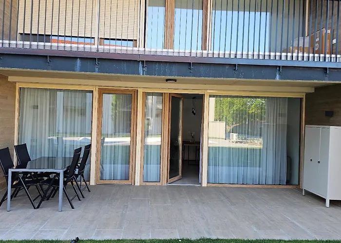 Novi Vino Appartement *